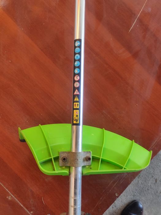 триммер бензиновый для травы