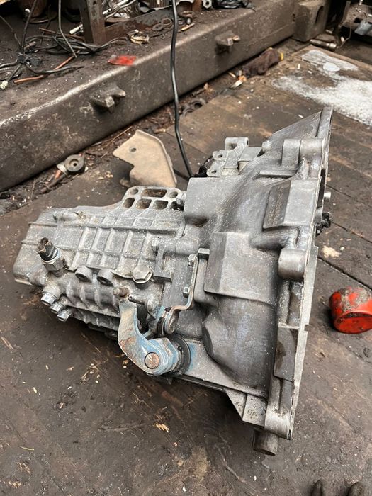 Коробка Mitsubishi Space Wagon