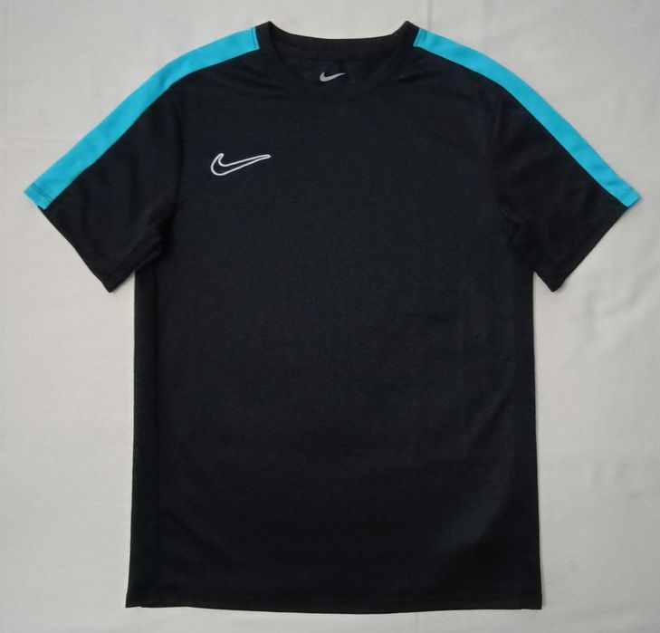 Nike DRI-FIT Tee оригинална тениска ръст 147-158см Найк спортна черна фланелка