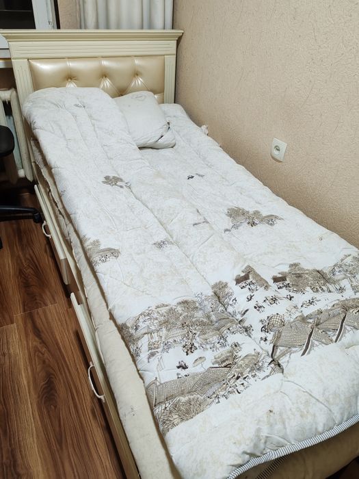 Кровать односпальная