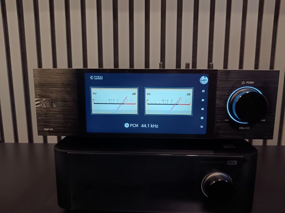DAC / Streamer Eversolo Dmp A6 + cabluri hi-end