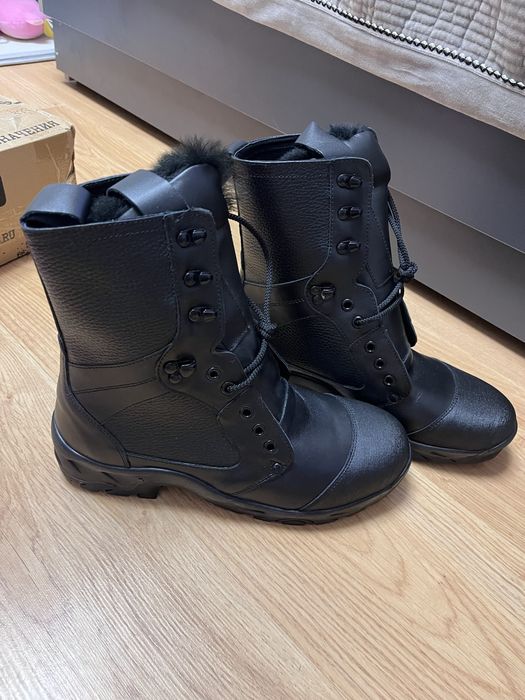 Берцы, ботинки мужские, черные 42 размера