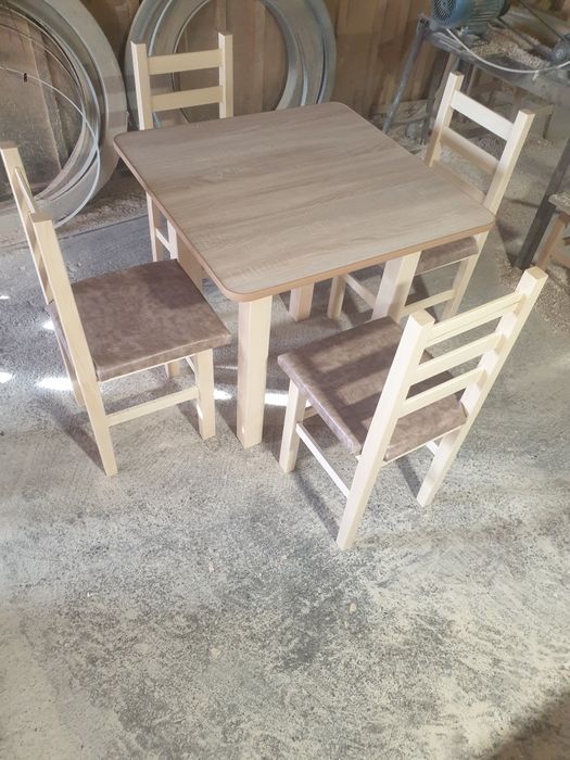 Scaune si mese din fag