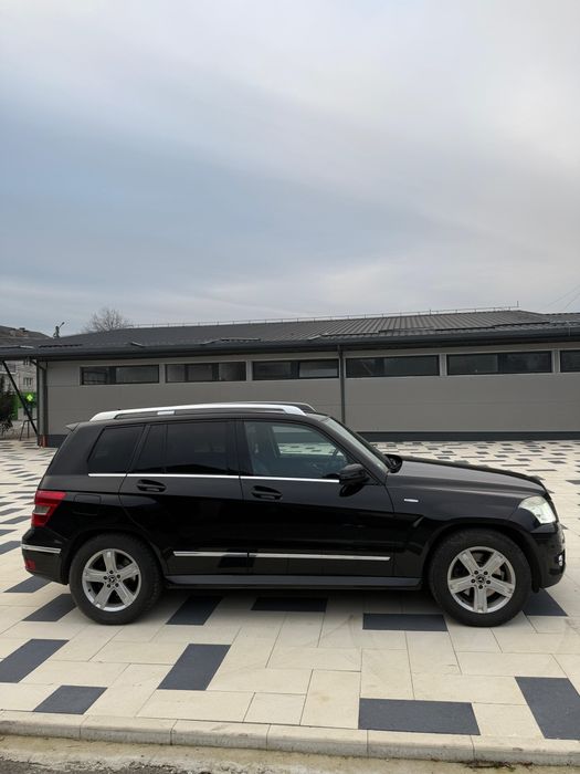 Mercedes GLK220CDI ,4Matic Automat 170CP cârlig remorcare