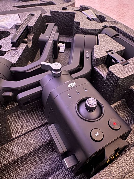 Новый стабилизатор DJI Ronin-SC + рукоятка