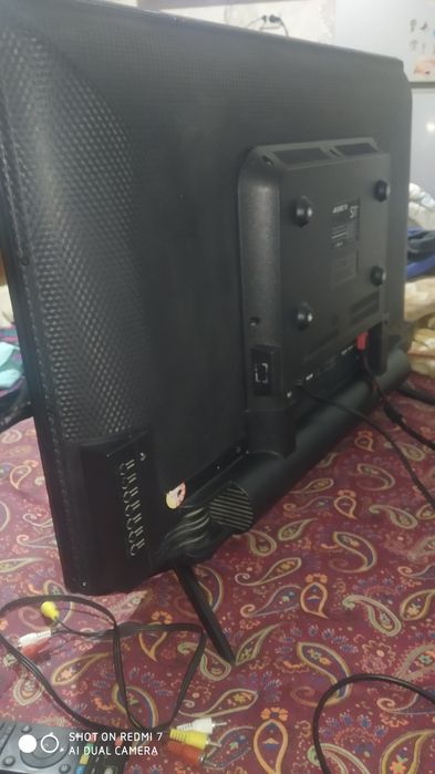 Самсунг 32 не смарт аригинал карея состояни как новый