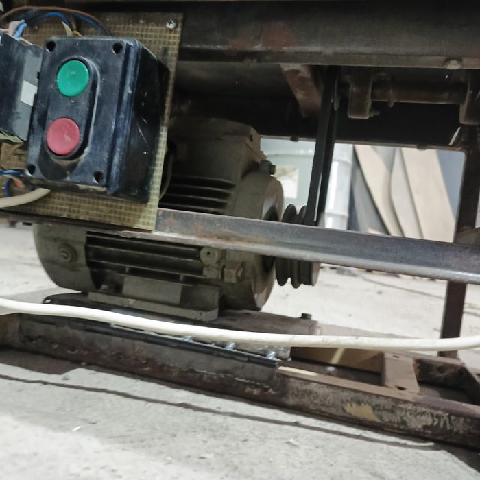 Распилочный станок