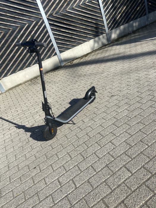 Trotineta electrica ninebot e2 autunomie 25 km viteza 20km/h este ca noua