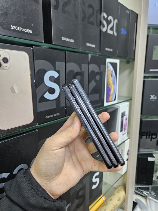 Samsung s23 8/256Gb va s21 s22