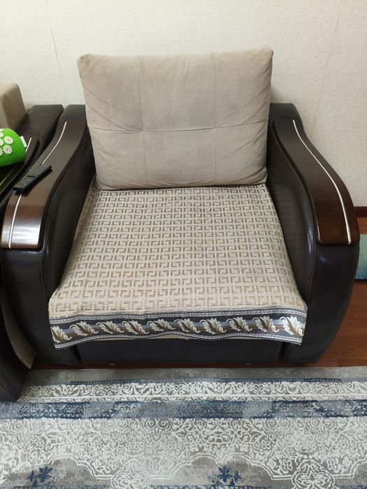 Диван и кресло, можно раздельно