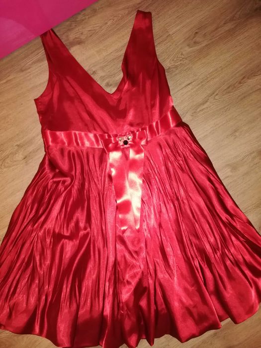 Rochie/rochita roșie de satin babydoll