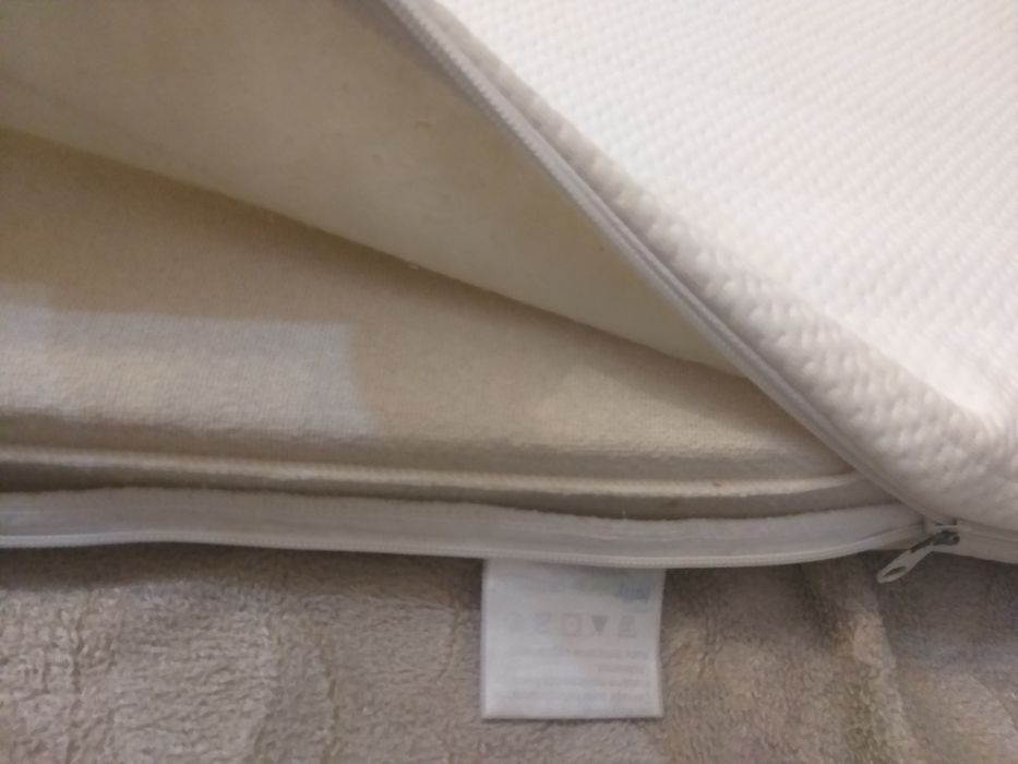 Срочно! Матрас детский анатомический,  мягкий 90/60см. ,чехол съёмный.