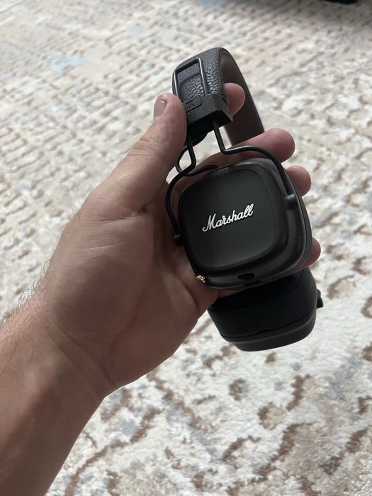 Продаю наушники marshall major 4