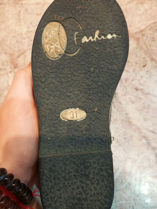 продам туфли детские 3 пары б/у