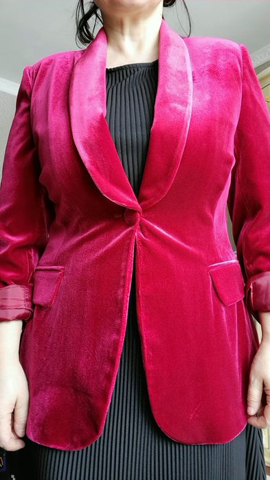 Женский костюм юбочный