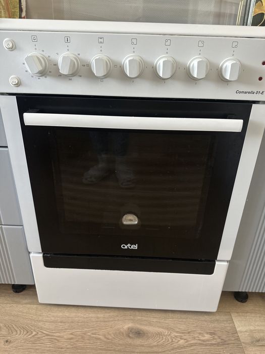 Продам плиту электрическую