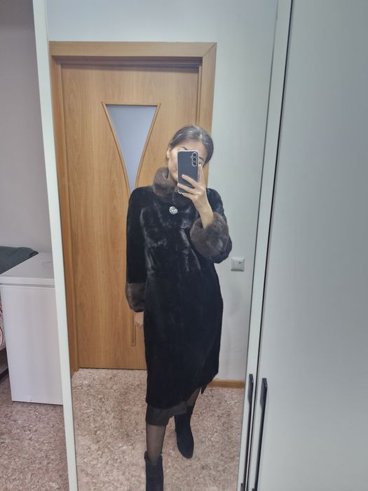 Норковая шуба черный бриллиант