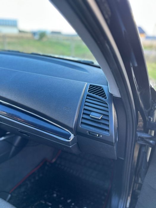 BMW seria 1 an 2006 2.0 benzina