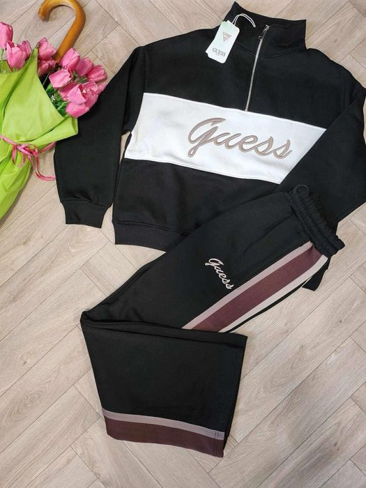 Спортен екип Guess, ватиран