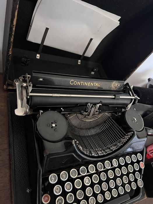Masina de scris Continental