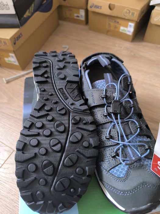 Meindl Нови оригинални дамски туристически сандали номер 39