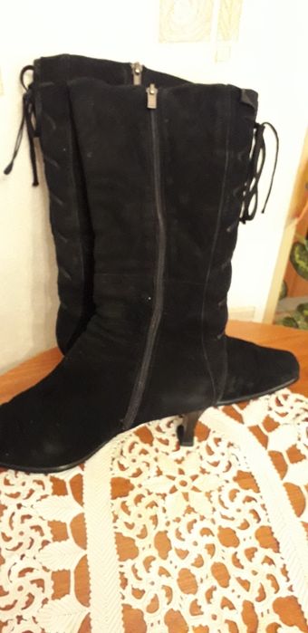 Дамски ботуши италиански, натурален велур.