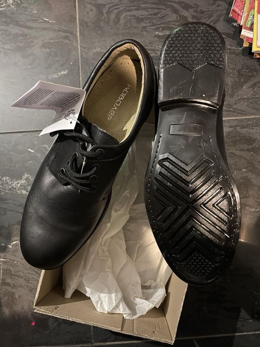 Черни кожени обувки