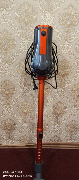 Вертикальный пылесос