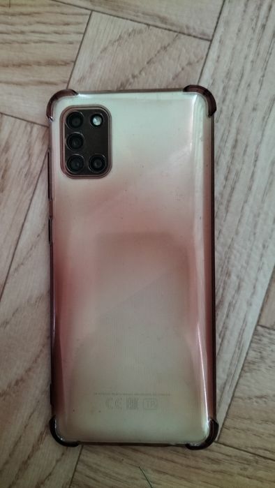 Продам телефон Самсунг А31