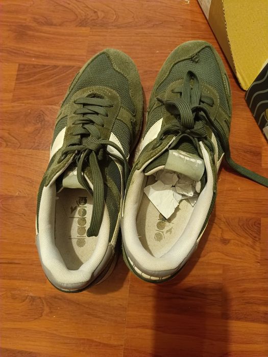 Продам кроссовки унисекс