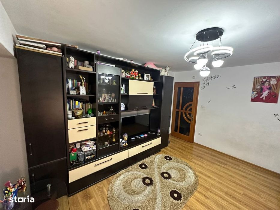 Apartament – Roman, Neamț - Mai multe