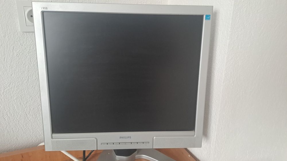 Компютър Fujitsu celsius w380