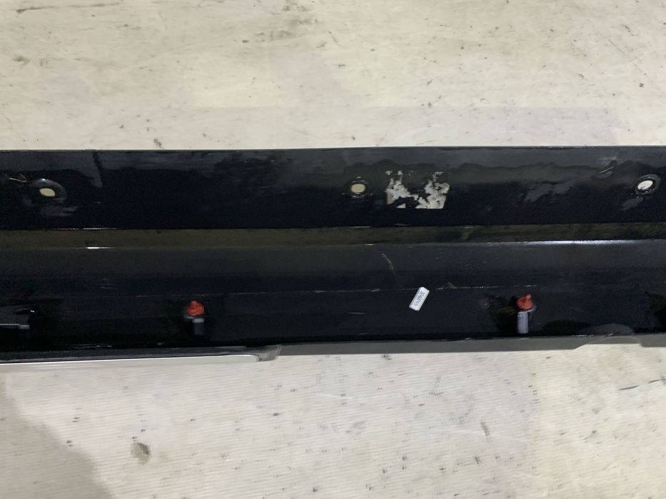 Prag stanga Mini CooperClubman F54, 2016, 2017, 2018, 2019, 2020, 2021, 2022, cod origine OE 51778072574.