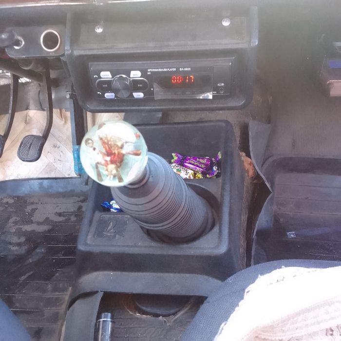 Продам ваз 21011