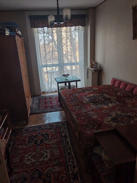 Vand apartament 3 camere