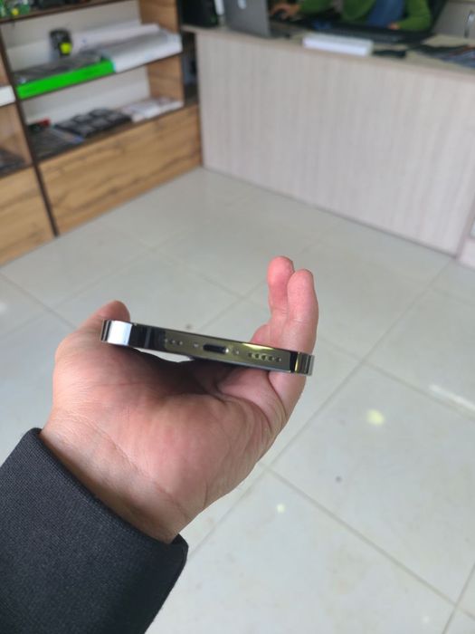 İphone 12 pro 256 gb 87%. karokasi bor