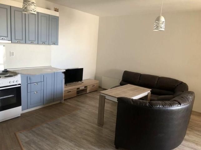 Дава се под наем Двустаен апартамент в София, Връбница 2 - 65 кв.м за 511 € - Снимка #1