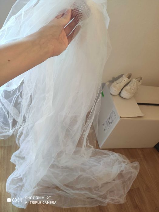 Сватбени рокли,аксесоари