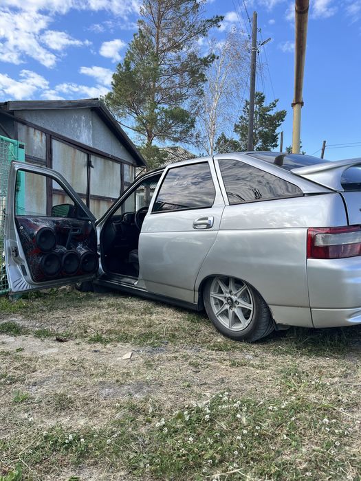 В продаже фронт автозвук