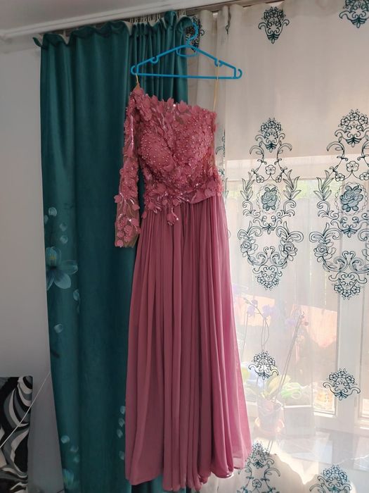 Rochie de seara eleganta