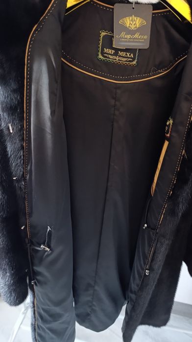 Продам норковую шубу