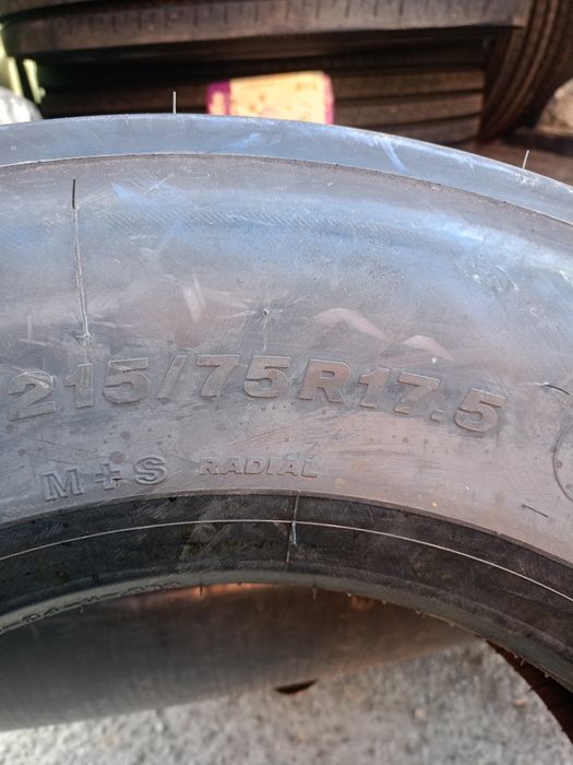 Гуми за камиони автобуси