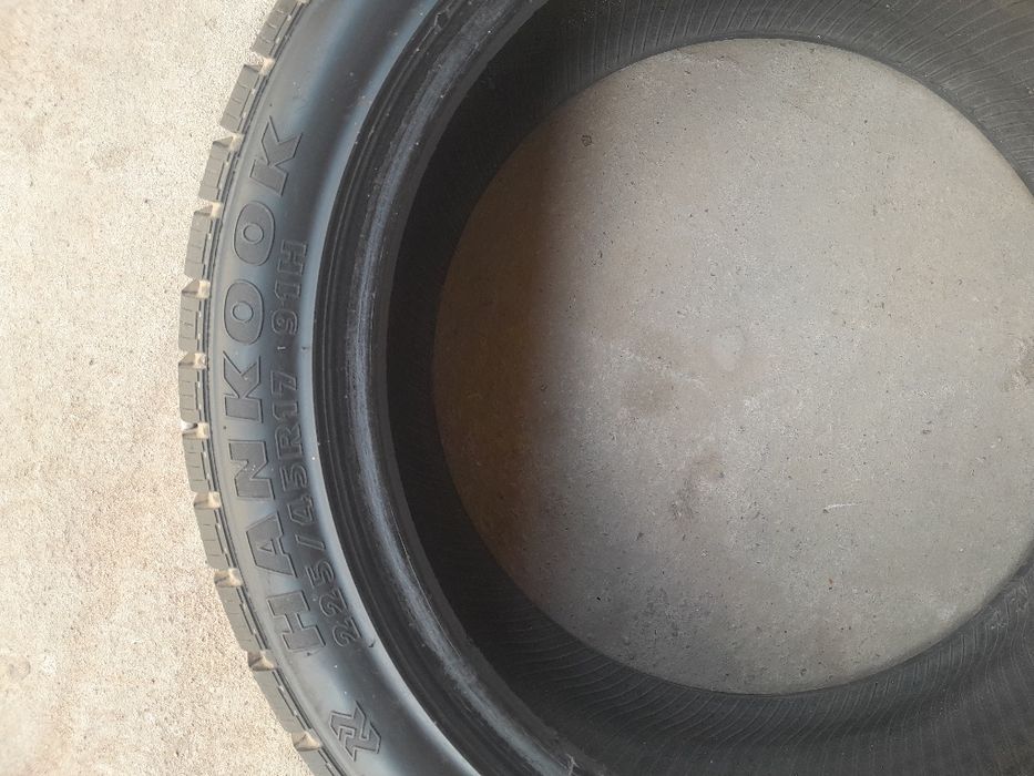 Продам шины в отличном состоянии