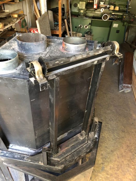 Камина на дърва с въздушна риза