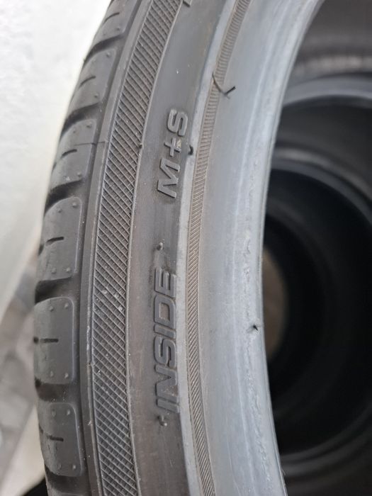 Vând anvelope 215.35 R18
