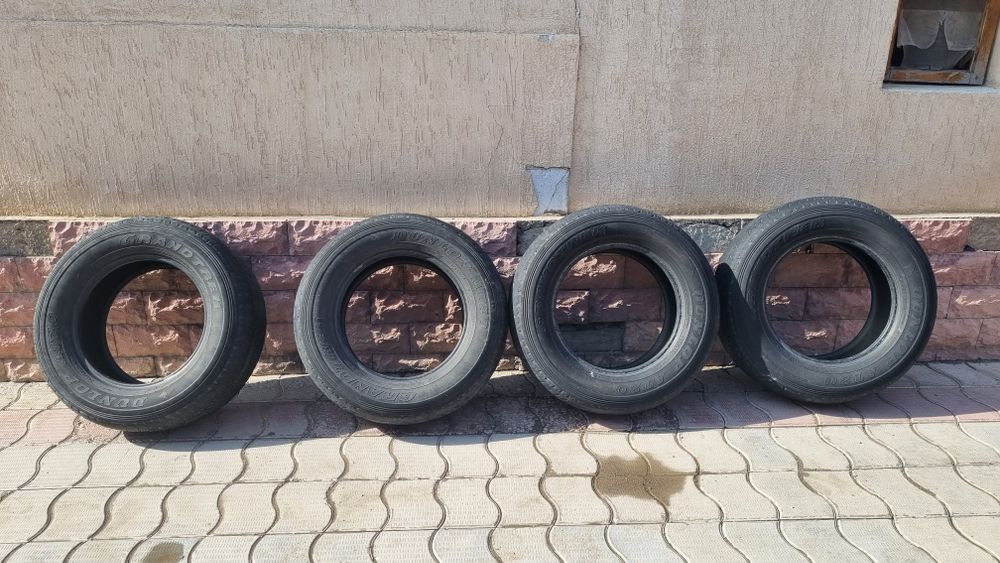 Продаётся шины для джипов летние.В хорошем состоянии приколов порезов