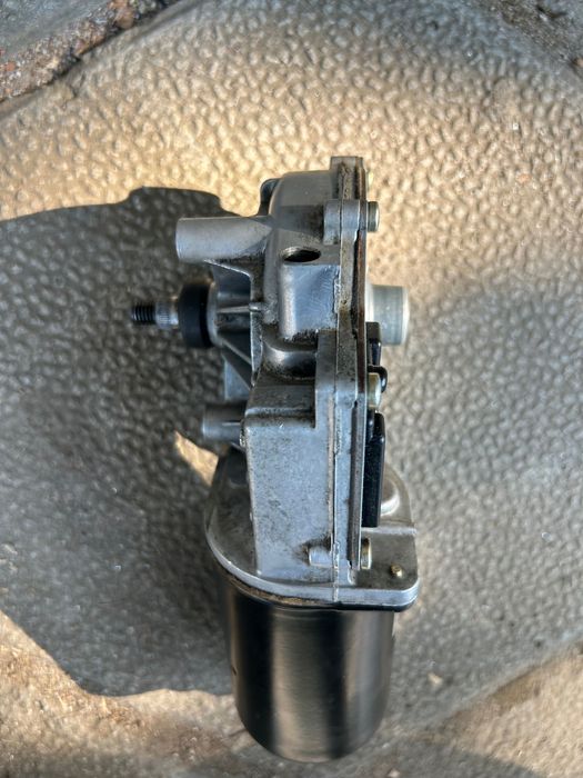 Мотор за чистачки bmw e39