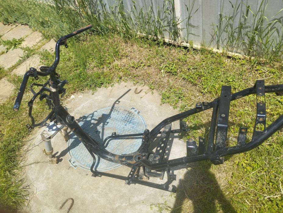 Vand scuter Suzuki katana