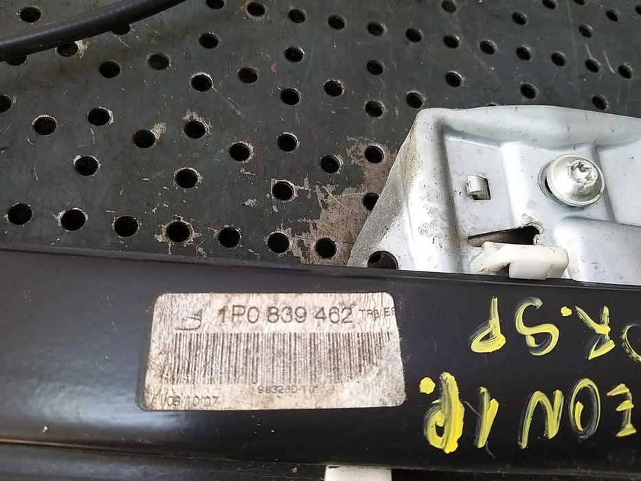Macara manuala dreapta spate seat leon 1p 1p0839462