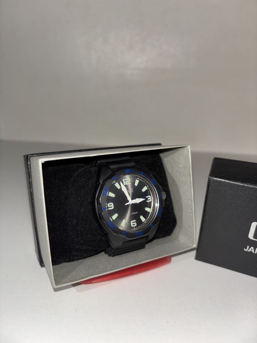 Ceas barbati Q&Q rezistent la apa